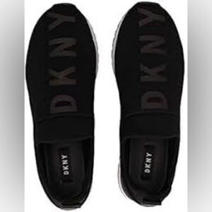 DKNY Jadyn Slip on Logo Sneaker Black Size 10
